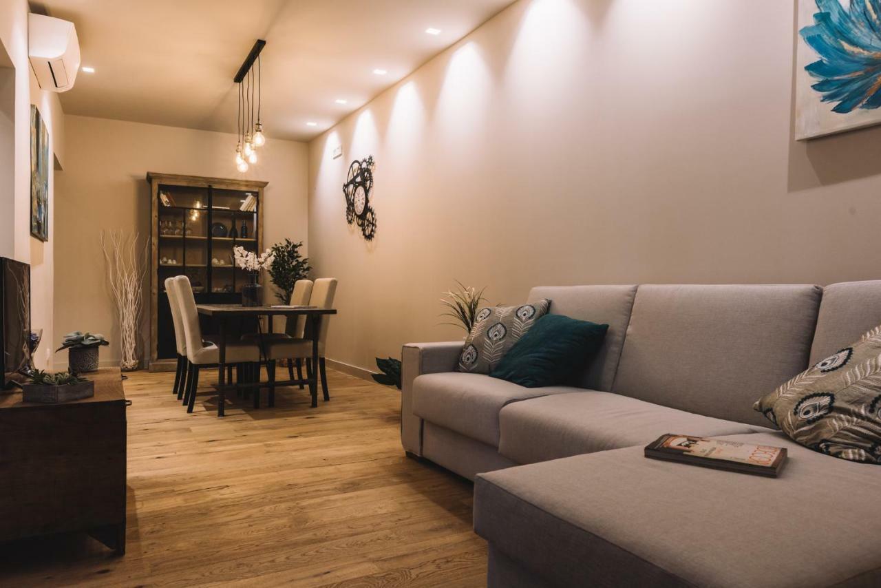 Four Elements Apartments Катания Екстериор снимка