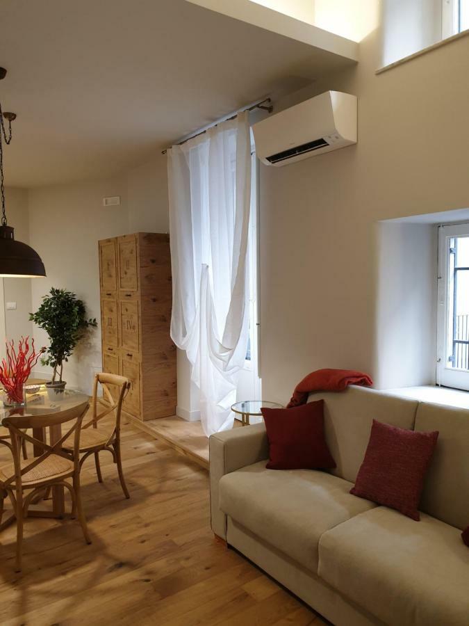 Four Elements Apartments Катания Екстериор снимка